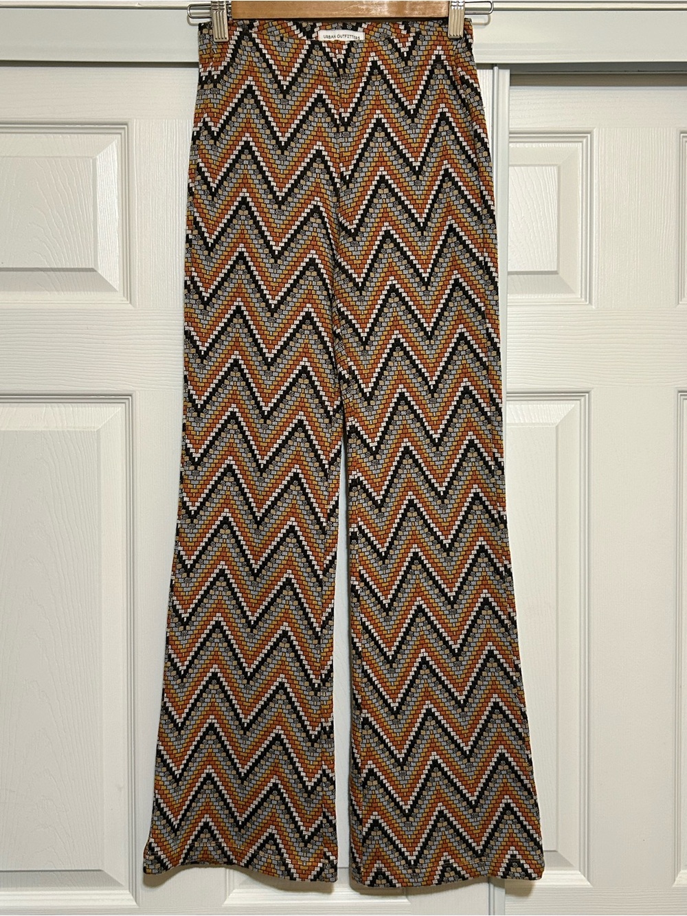 Chevron Knit Wide-Leg Pants in Black, Tan & Brown